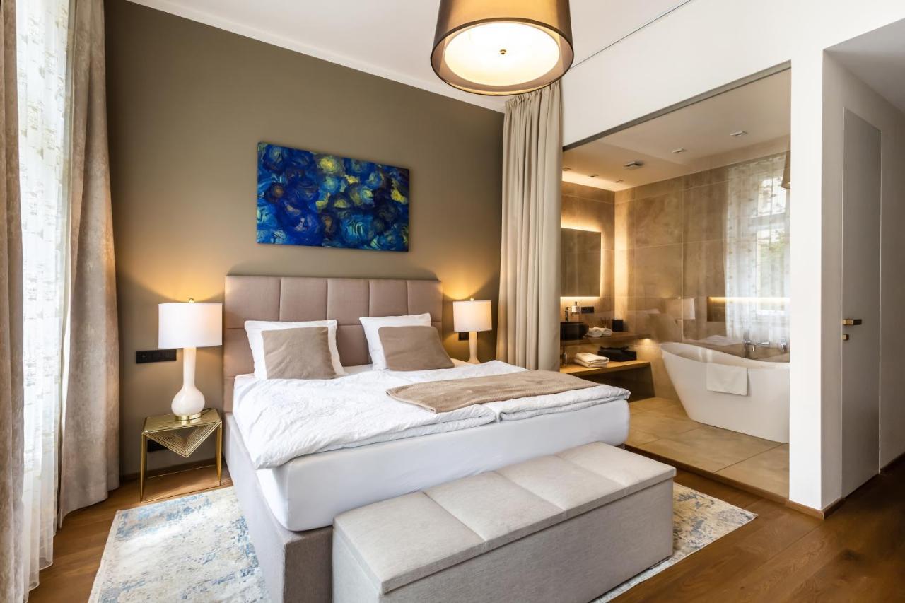 Luxury Riverside * Praha